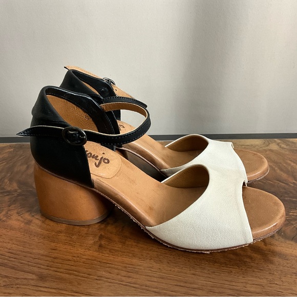 P. Monjo Ivory and Black Colorblocked Heeled Sandals, New in Box, EU Size 36.5 - Picture 2 of 5